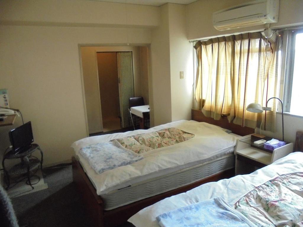 Yoshino Ryokan Osaka Buitenkant foto